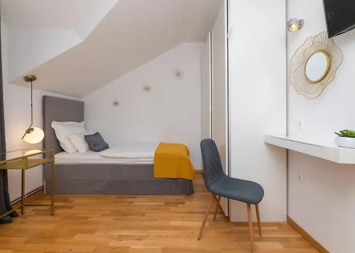 Villa Moon