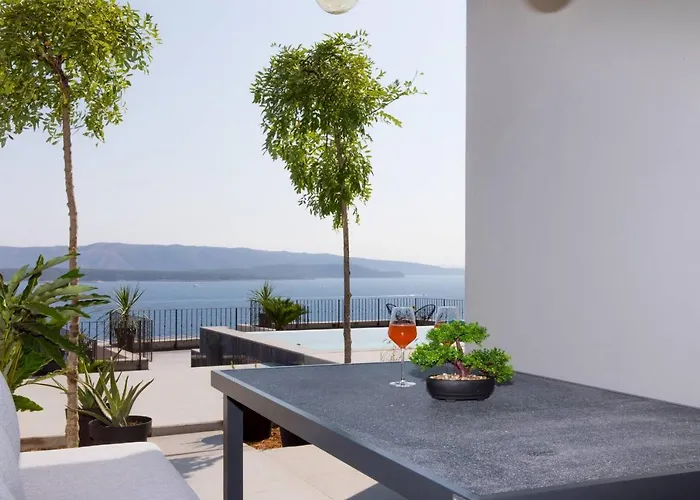 Moon Villa